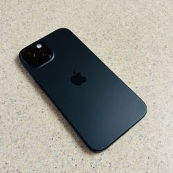 iPhone 15 Unlocked 