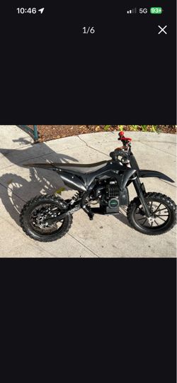 MotoTec 49cc dirtbike for lil Guyz