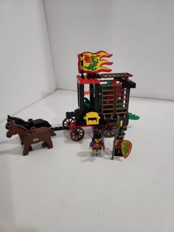 LEGO Castle Dragon Knights 6056 Dragon Wagon 90% Complete Set w/ Dragon, Horses