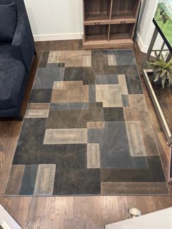 Rug (moving sale!!)