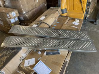 2PCS 5FT Aluminum Shed Ramps, Heavy Duty 880 lbs Capacity Loading Ramps for Lawn Mower, UTV, ATV Ramp for trailer, Shed Ramp for Trailers,