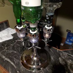 Six Bottle Liquid Liquor Dispenser Cash Only 