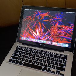 Apple MacBook Pro 13” I5/8GB/256GB SSD $140