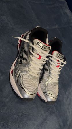 ASICS Gel-Kayano