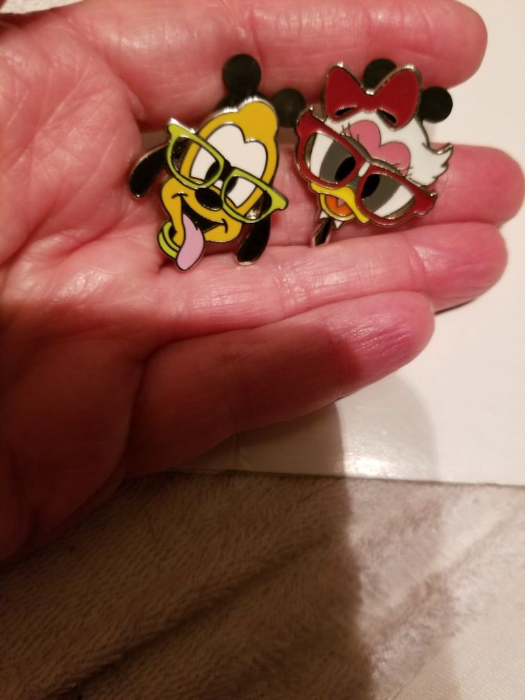 Disney Daisy Duck & Pluto nerd trading pin set