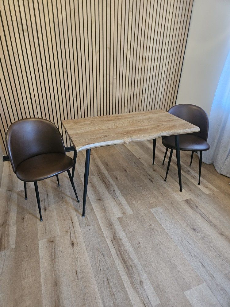 Table/  Desk