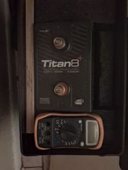 Audio capacitor battery