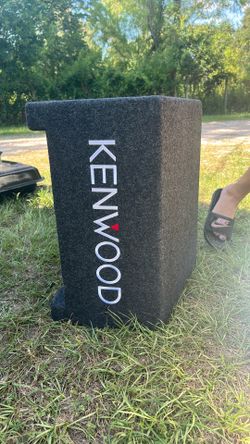 Kenwood 12 inch perfect for a car FIRM