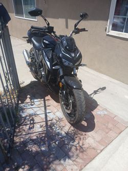 Motorcycle boom Z250
