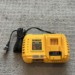 Dewalt 20V DCB118 Fast Charger 
