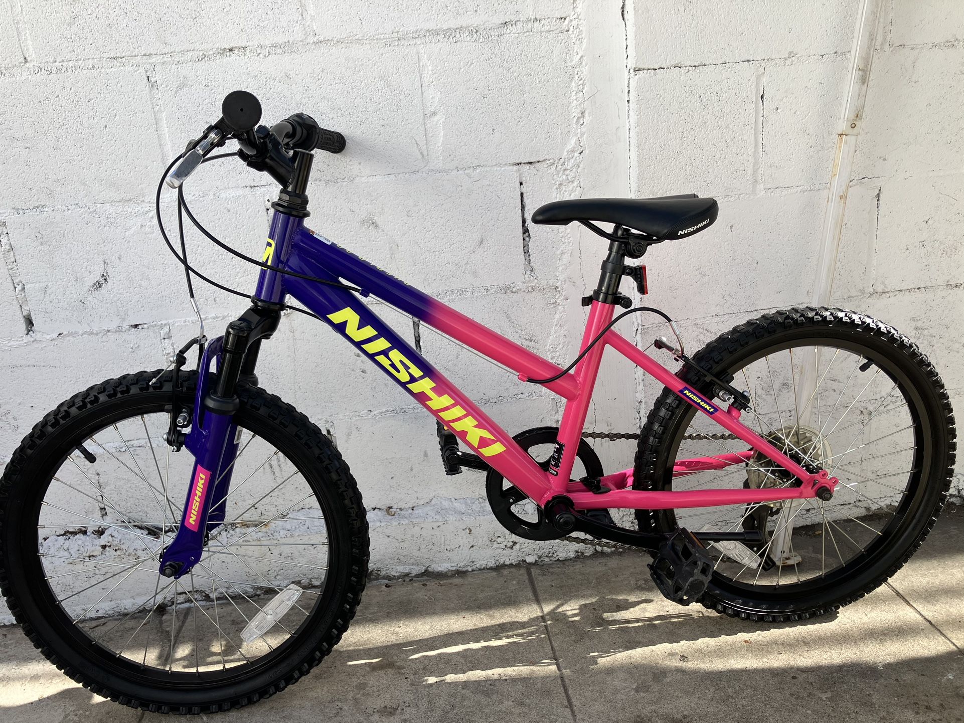 Nishiki Pueblo. Girls Mountain Bike. 20 Inch Tires