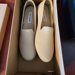 Steve Madden Sabin Flats Size 6.5