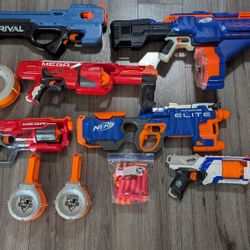 Nerf Guns With Extra Darts