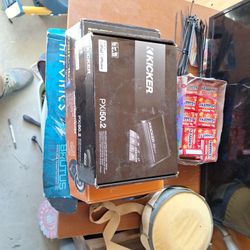 Kicker Amplified Controller For Ipad Ipod