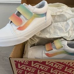 New In Box Vans Old Skool Velcro