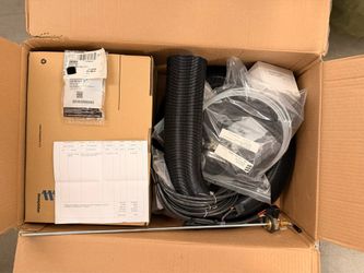 Espar B4 gasoline 12v heater for Van conversion. Complete kit. With ford transit fuel tank adapter