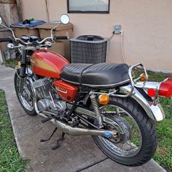  Suzuki T500 