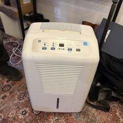 GE Dehumidifier 