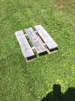 Miniature Pallet (approx 2’x1.5’)