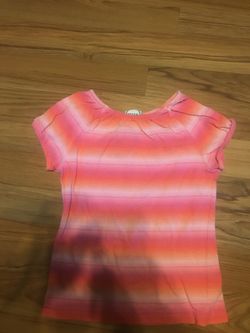 Girls shirt size 5T