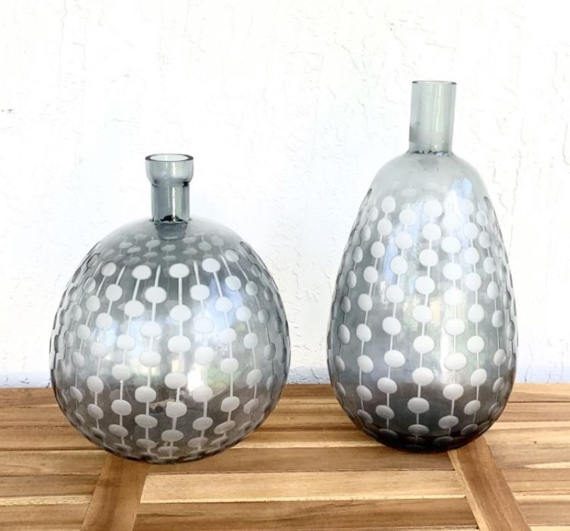 SET OF 2 Modern Hand Blown Glass Vases, Gray. 15.00 for Sale in Hialeah, FL OfferUp