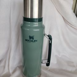 BRAND NEW STANLEY THERMOS 