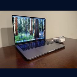 MacBook Pro M2 Pro 2023 