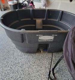 150 Gallon stock tank cold plunge with Drain.