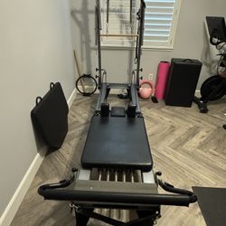 Allegro Reformer With Tower Mat And Box