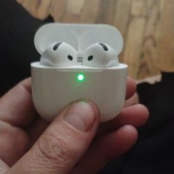 Apple Airpod Pro 4th Gen