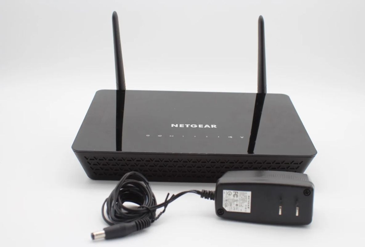 NETGEAR R6220 - Smart Wi-Fi Router - AC1200