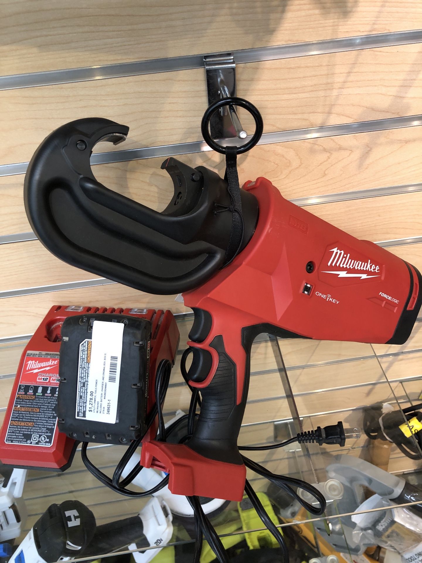 M18 Force Logic Milwaukee M18 Pressure Washer Milwaukee M18 18V 12