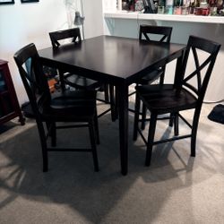 3’-6” Square Dining Table