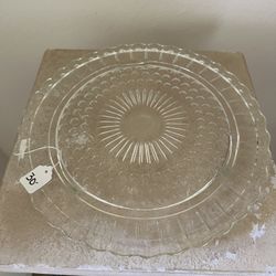 beautiful plate with 3 legs - only $20