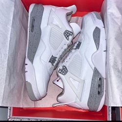 Jordan 4 Retro 