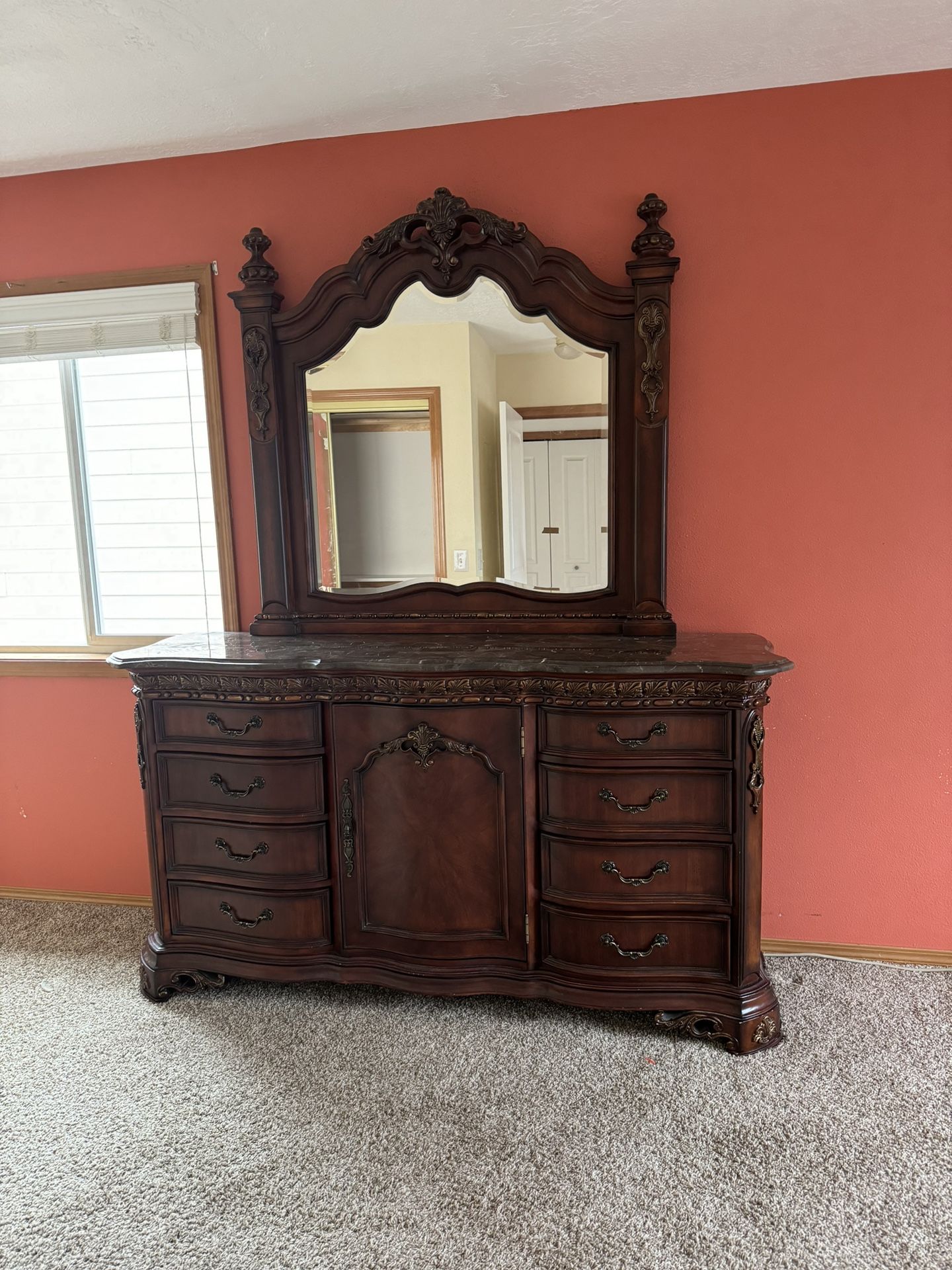 Dresser Drawer And Mirror