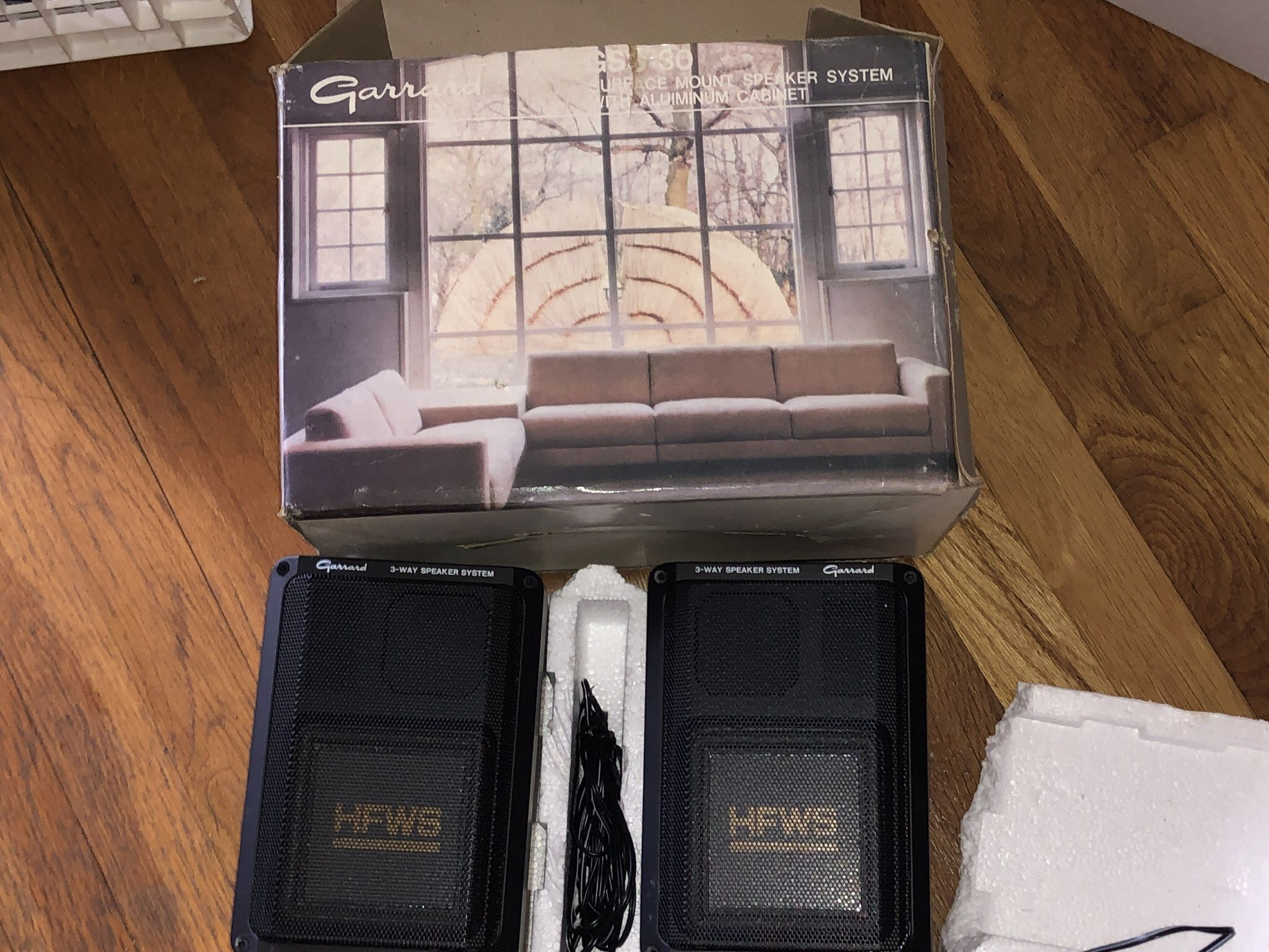 Garrard 3-Way Speaker System Model GSS-30