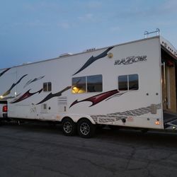2008 Razor By Heartland 33ft Toy Hauler