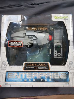 Art Asylum Star Trek Tek Enterprise Phase Pistol Communicator Set 