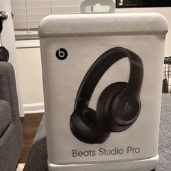 Beats Studio Pro Black Wireless Headphones 