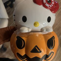 Halloween hello Kitty pumpkin jar