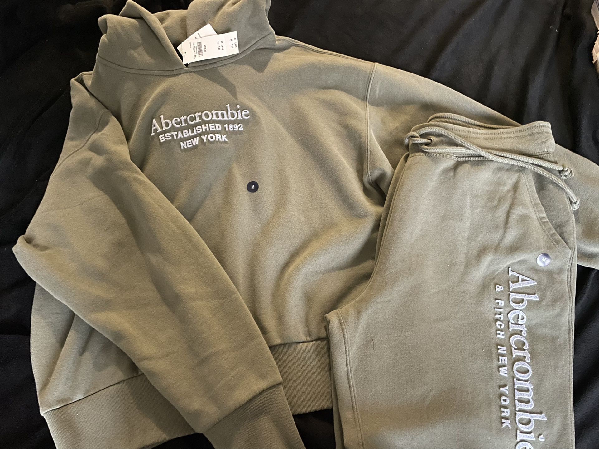 Green Abercrombie & Fitch Hoodie and Joggers set 