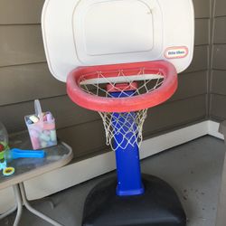 Little Tykes Basketball Hoop