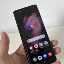 Samsung Galaxy Z Fold 3 