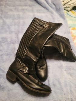 Woman's Boot