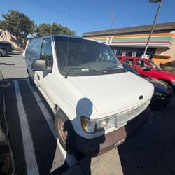 2000 Ford Econoline