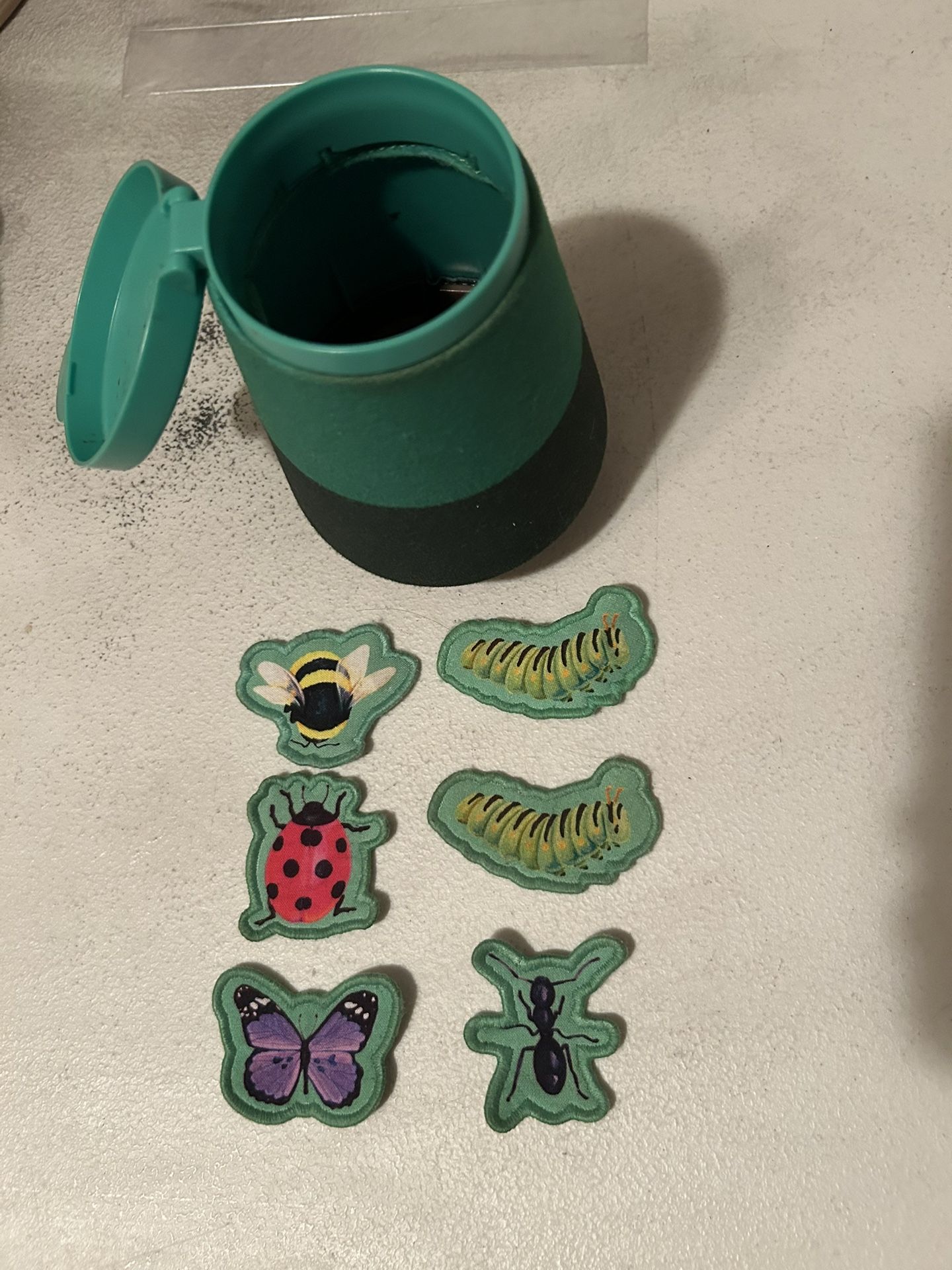 Lovery Fuzzy Bug Shrub Container