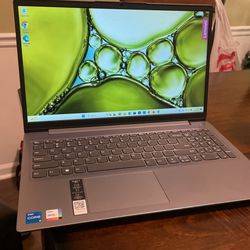Lenovo IdeaPad 3 Laptop w/ Touch Screen 