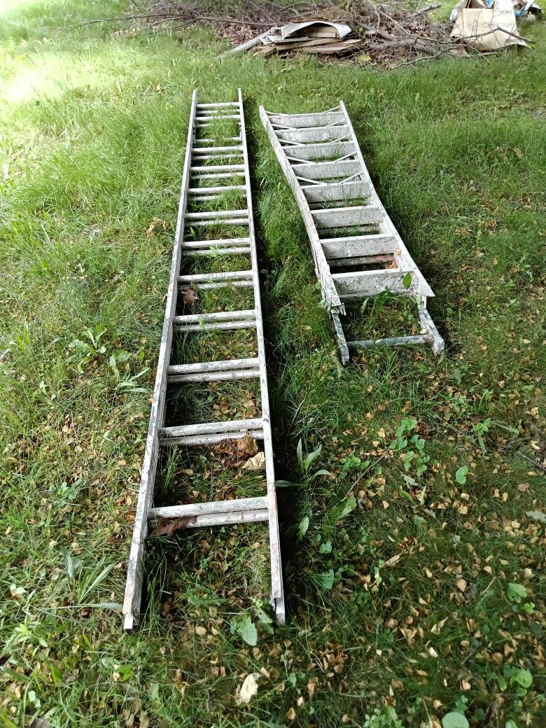 2 Aluminum Extension Ladders