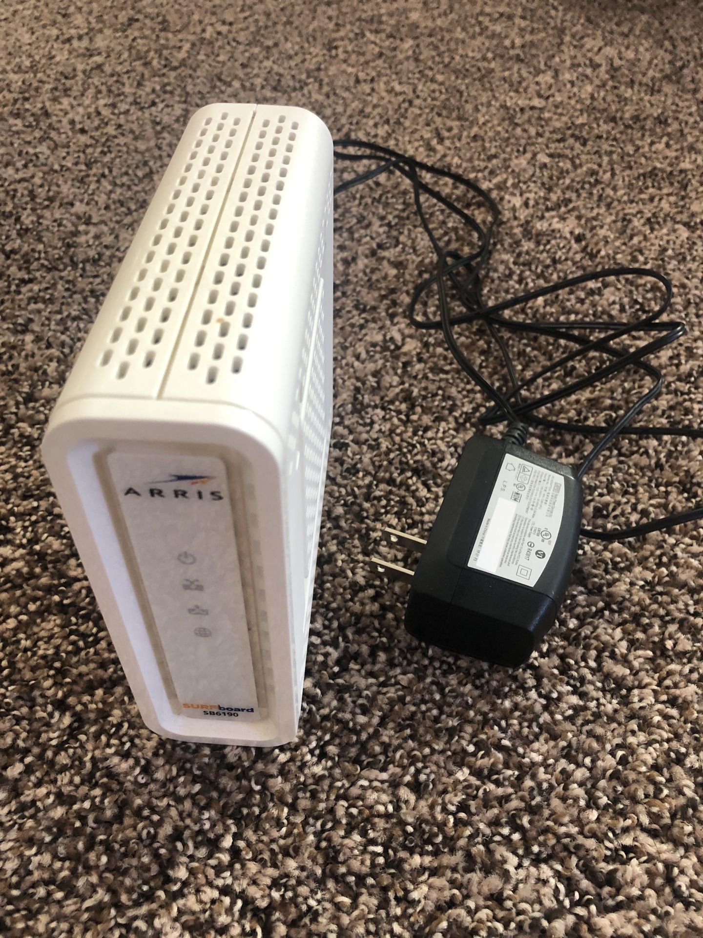 Arris SB6190 DOCSIS 3.0 Modem